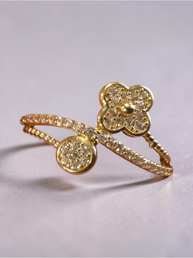 14k Gold Tone Pave Flower & Disc Ring - Elegant Women's Jewelry Size 6.5